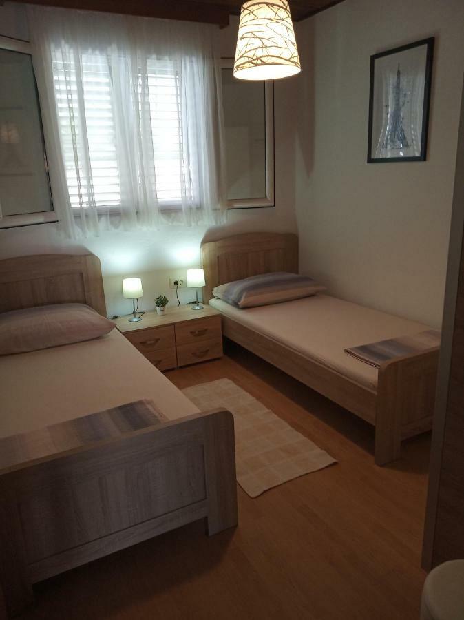 Apartman Mijic Trogir Luaran gambar